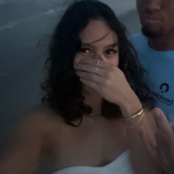 introduction 🤍 - Picture 2 of 2